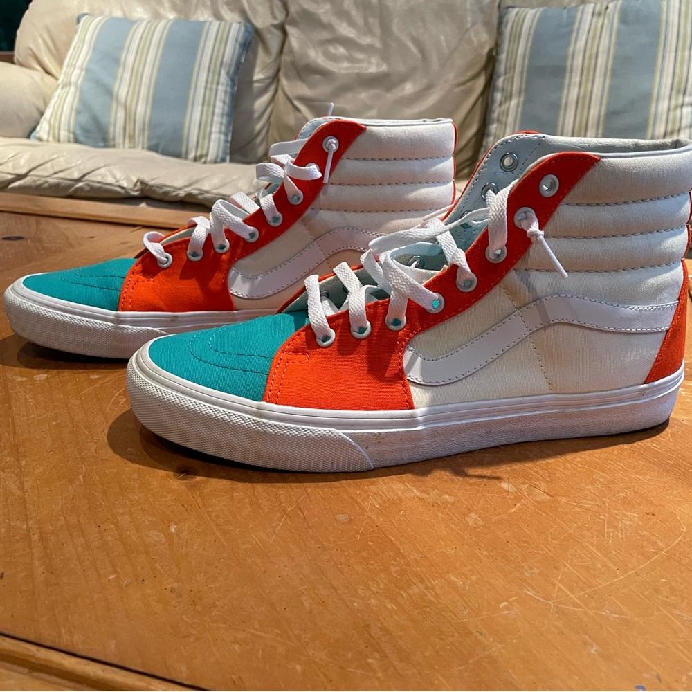 Men’s Sk8-High Vans Size 10
